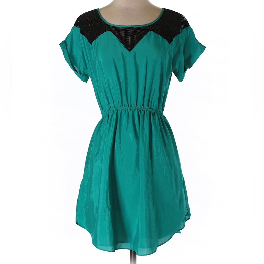 NWOT BCBG Pleated A-Line Fit Flare Aqua Lace Trim Short Sleeve Dress Size XS